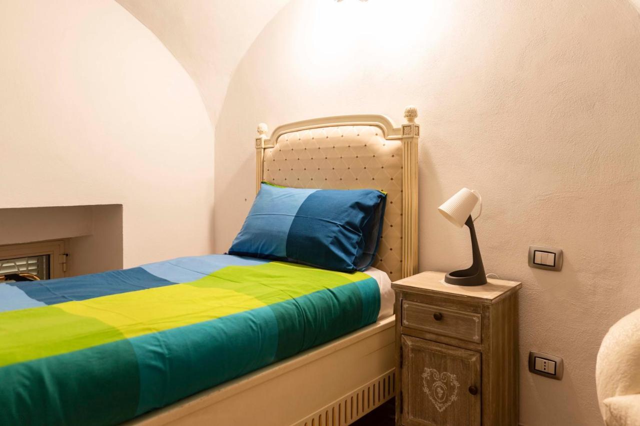 Via Nilo 20 Apartments Naples Exterior photo