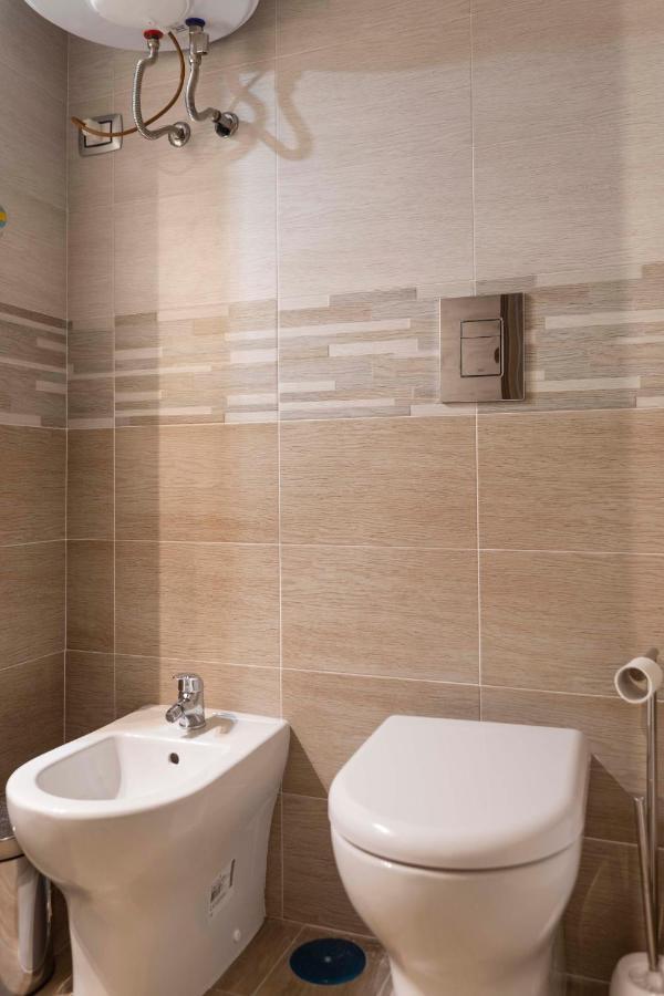 Via Nilo 20 Apartments Naples Exterior photo