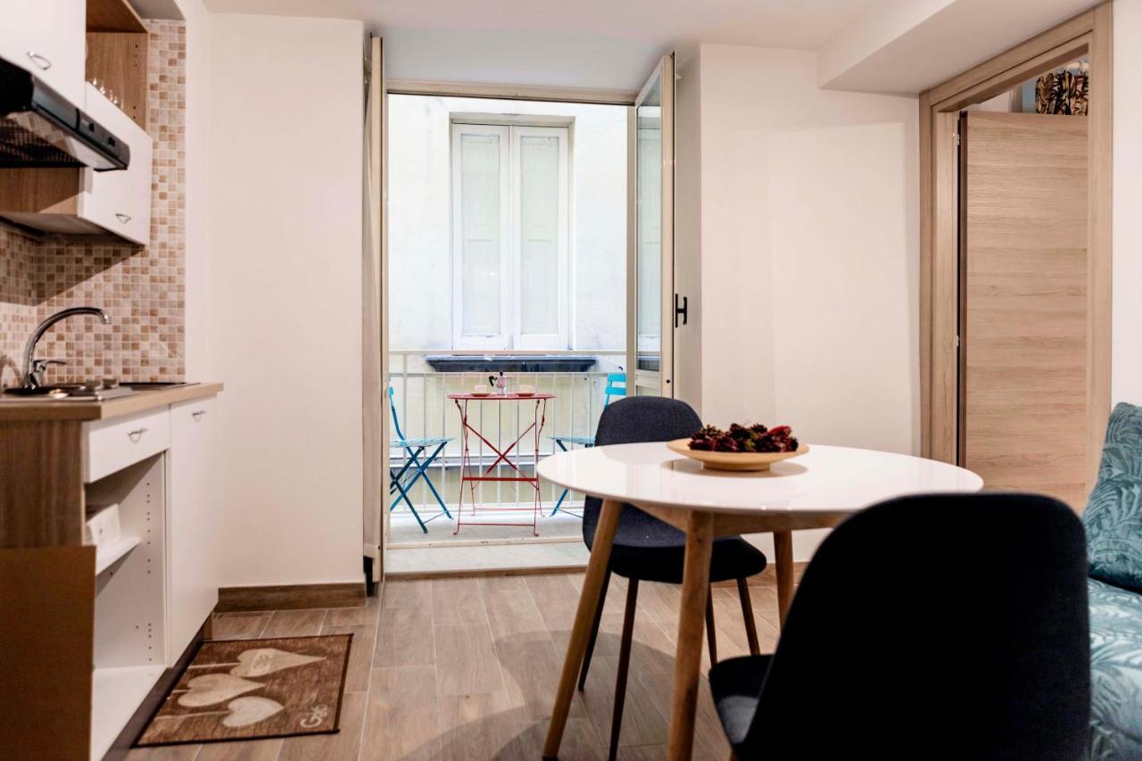 Via Nilo 20 Apartments Naples Exterior photo